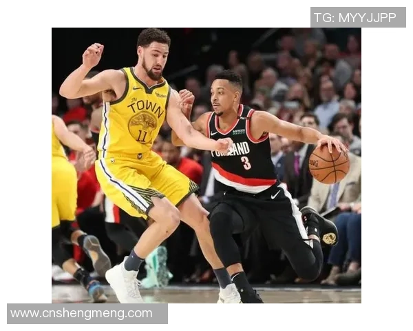 开拓者与热火激战正酣比分背后揭示球队实力与战术较量 开拓者与热火激战正酣比分背后揭示球队实力与战术较量